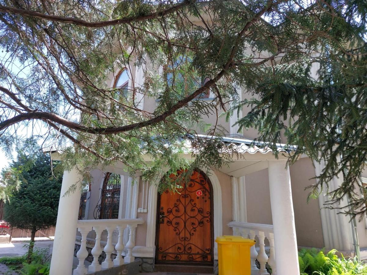 Room Hostel Dostyk Almaty Exterior foto