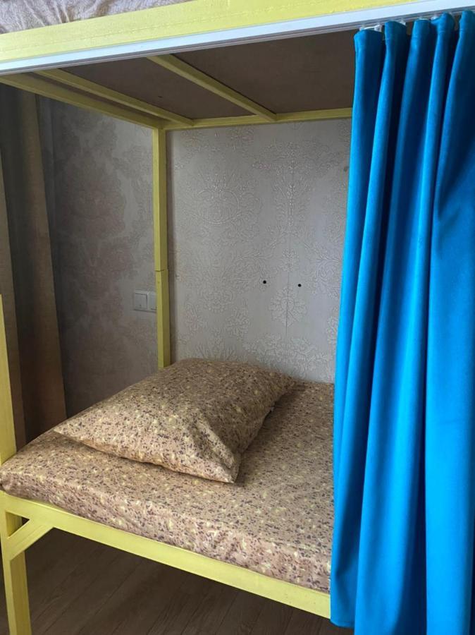 Room Hostel Dostyk Almaty Exterior foto
