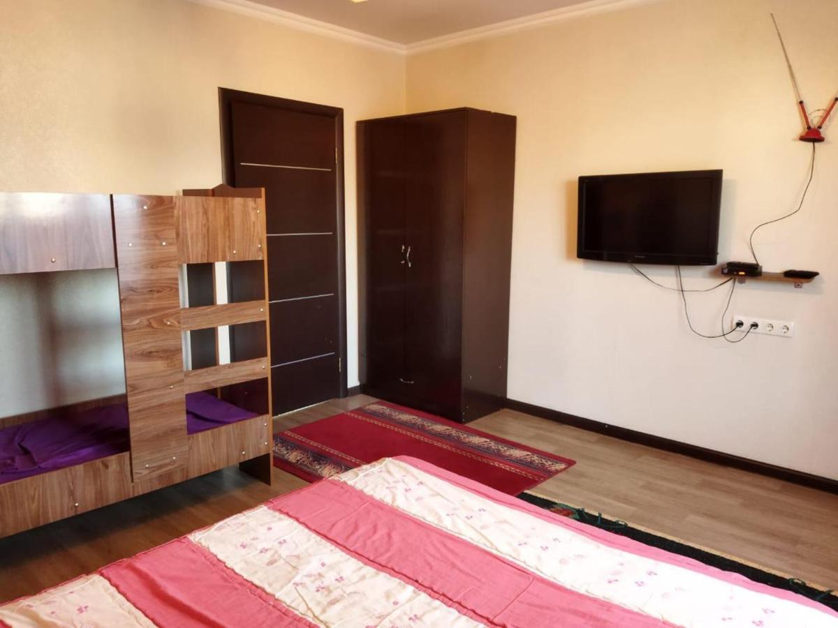 Room Hostel Dostyk Almaty Exterior foto