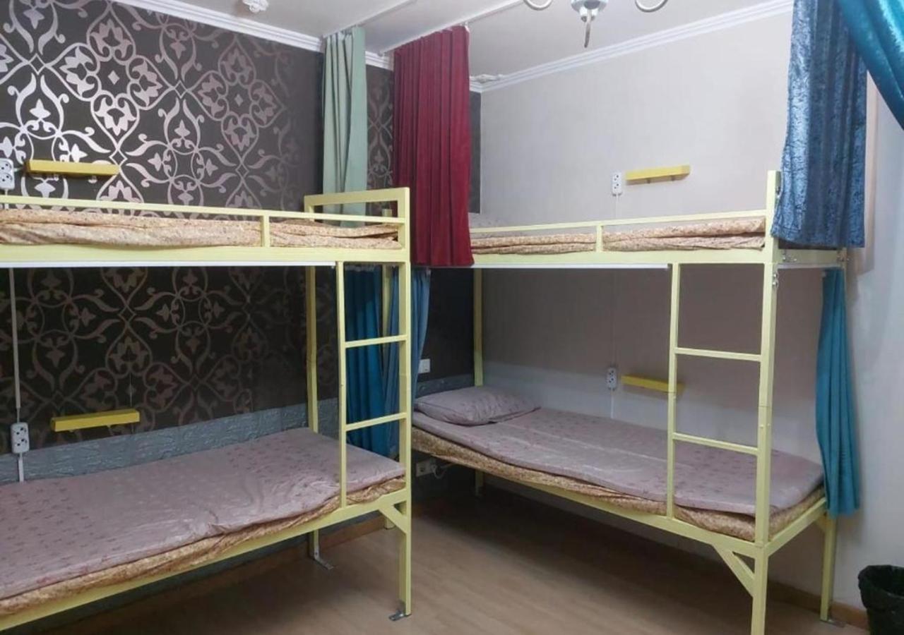 Room Hostel Dostyk Almaty Exterior foto